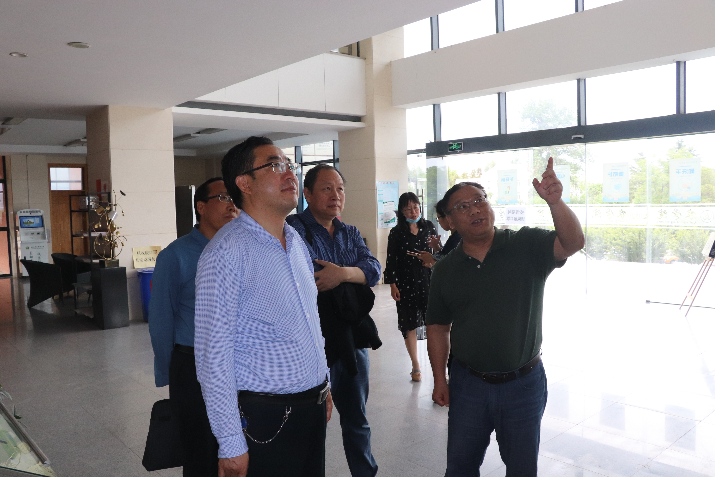 52f96e27fd6d4a57a2b608b34e5ac6f9.jpg 52f96e27fd6d4a57a2b608b34e5ac6f9.jpg