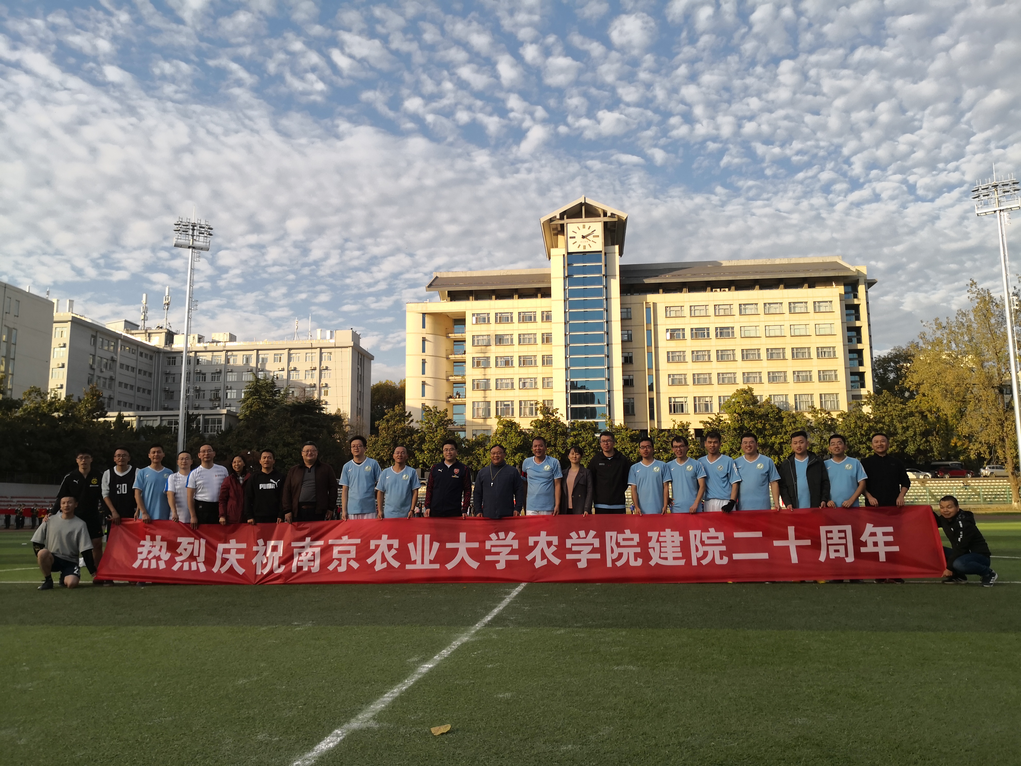 e0c8bcd4e8eb431b90566b16f152b9bb.jpg e0c8bcd4e8eb431b90566b16f152b9bb.jpg