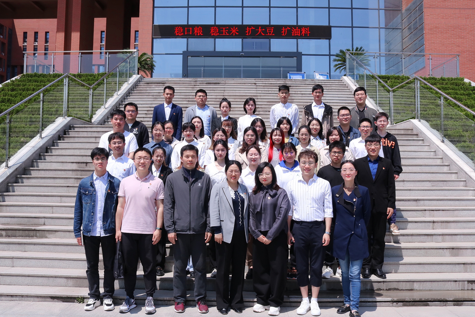 d2dbe2e0ef1d4d66a0cdf02995c04db2.jpg d2dbe2e0ef1d4d66a0cdf02995c04db2.jpg